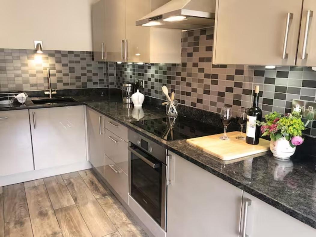 Pass The Keys Old Beams Luxury Style & Comfort In Town Centre Bakewell Eksteriør bilde