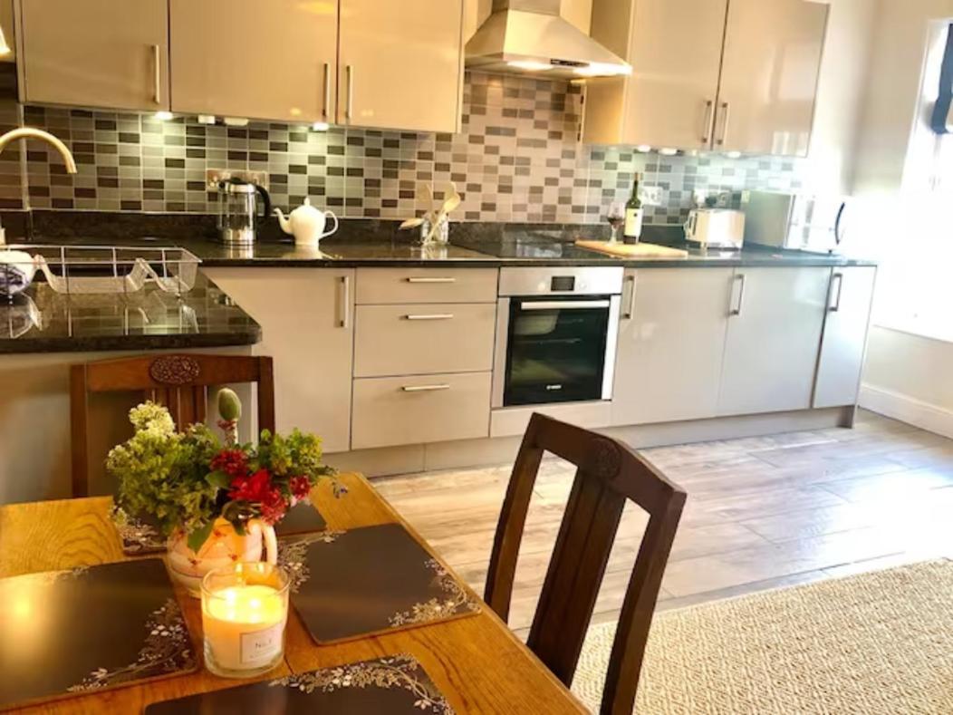 Pass The Keys Old Beams Luxury Style & Comfort In Town Centre Bakewell Eksteriør bilde